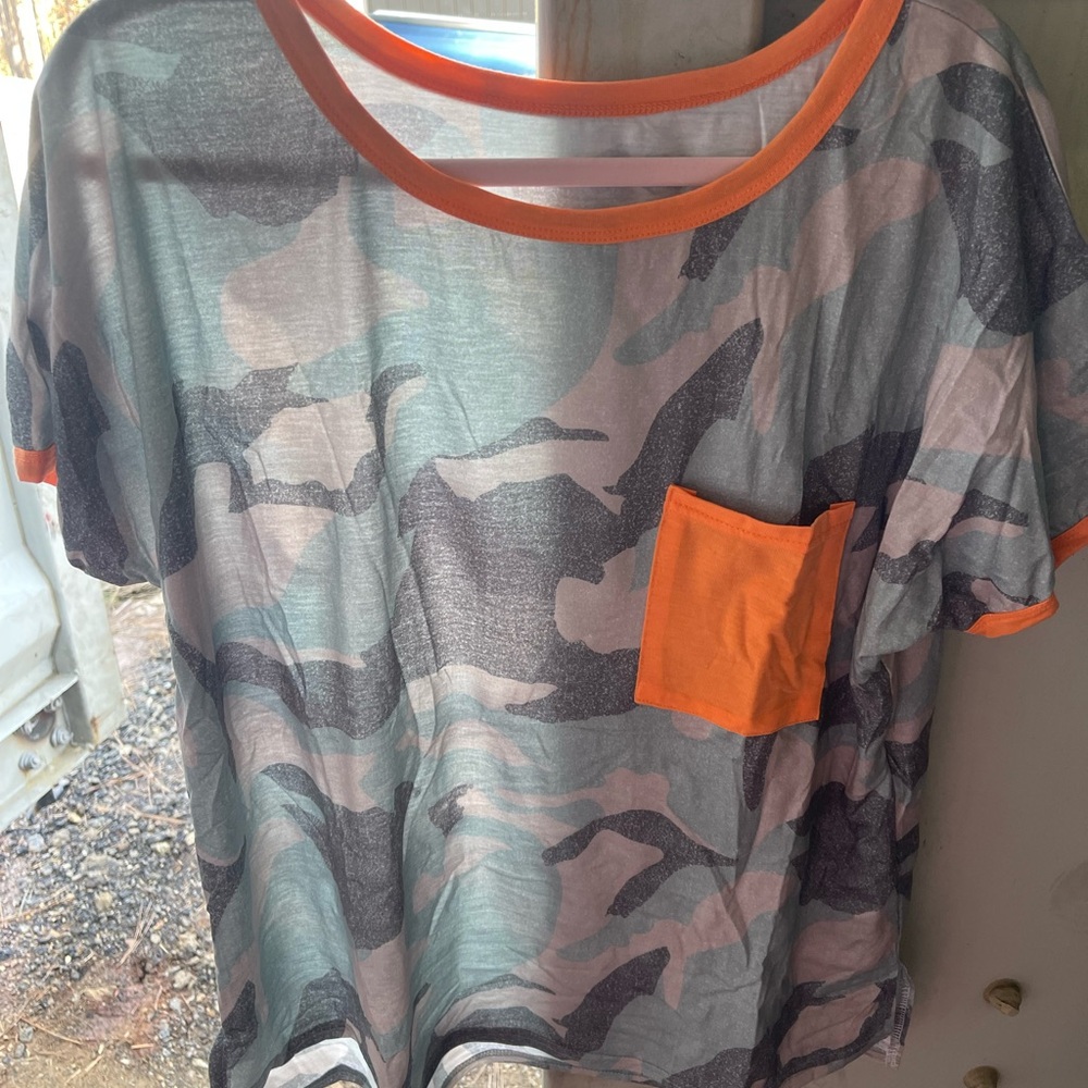 Women’s Camo Shirt